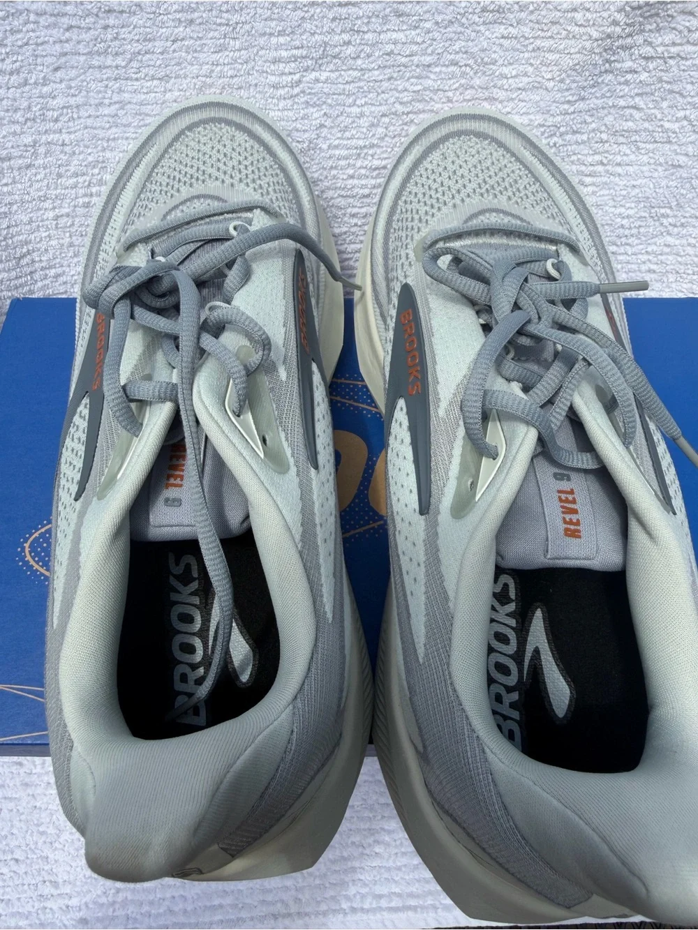 Brooks revel men’s